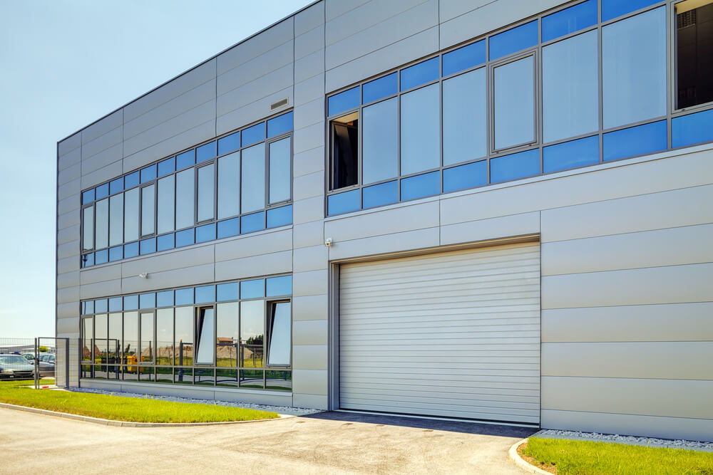 bâtiment industriel expert Electricité